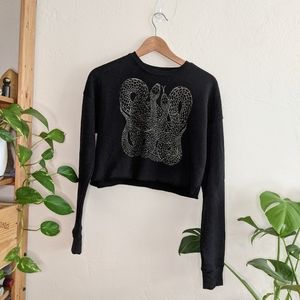 Interwoven Snakes 🐍 Cropped Sweatshirt